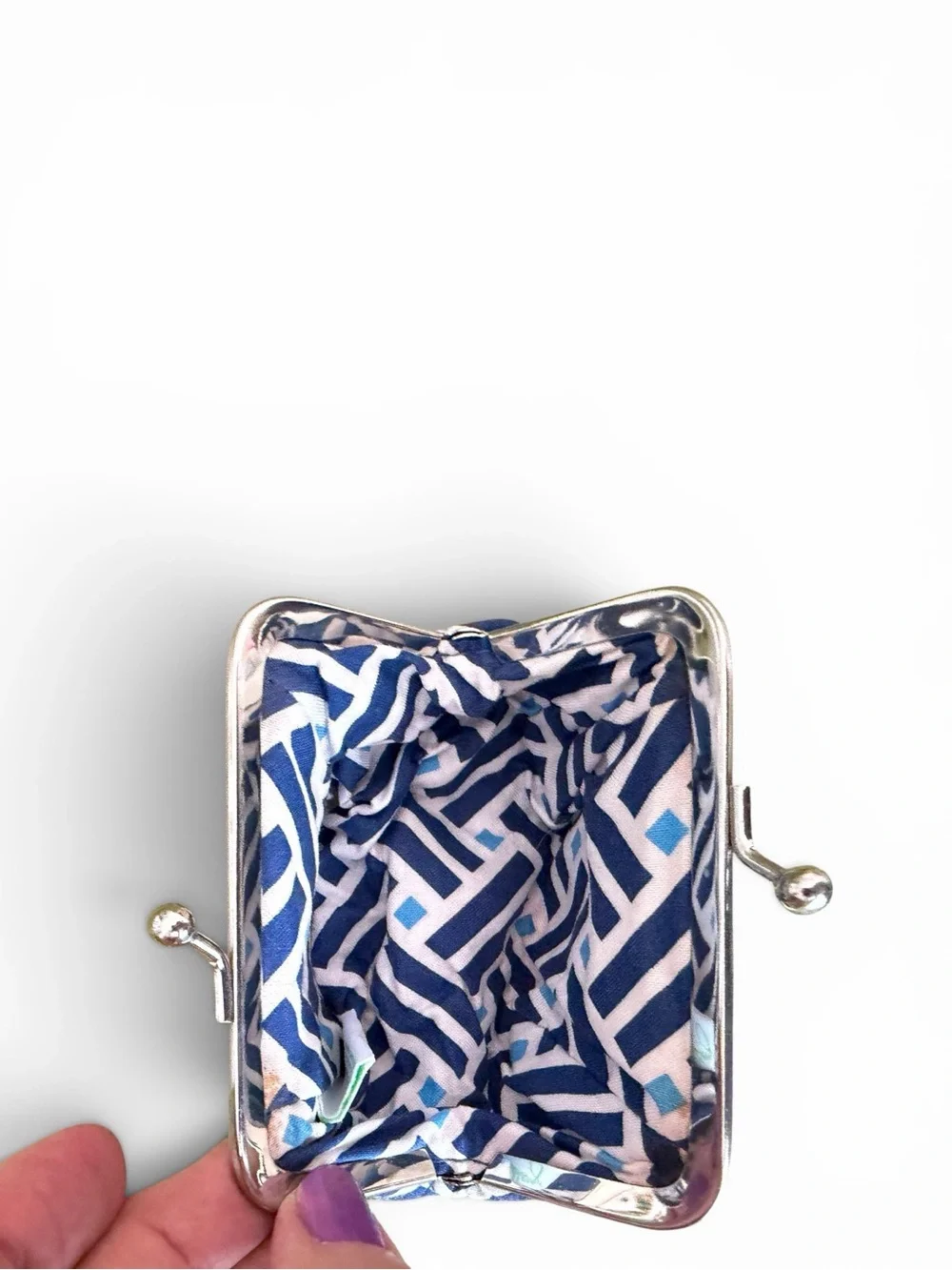 Vera Bradley Summer Cottage  Kiss-Lock Coin Purse - Picture 3 of 3